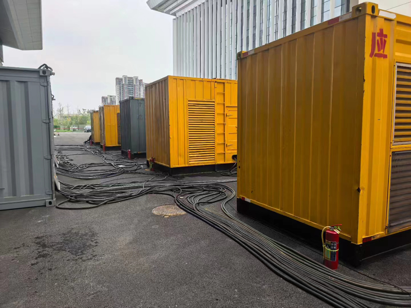 海棠不同季节柴油发电机组保养有哪些注意事项?