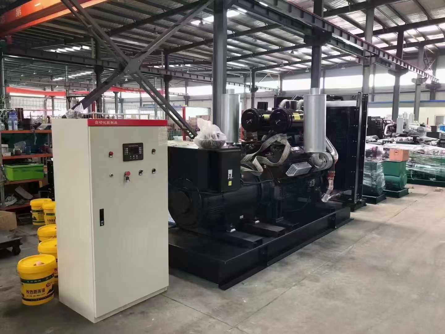 海棠柴油发电机运行时的噪音和振动水平如何?