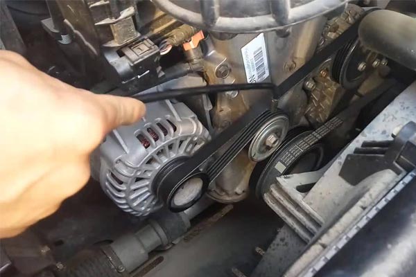 海棠转速传感器的工作原理是什么？